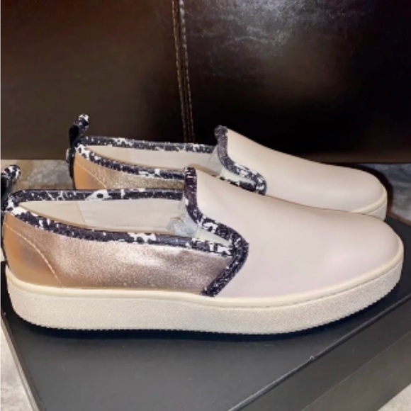 Coach sneaker pre-loved condition size 7 - Picture 3 of 5